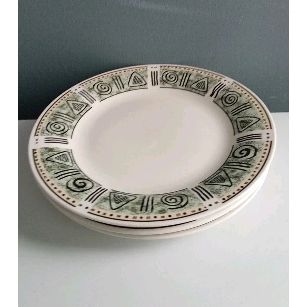 Oneida Casual Settings Aztec‎ Dinner Plates 10.5